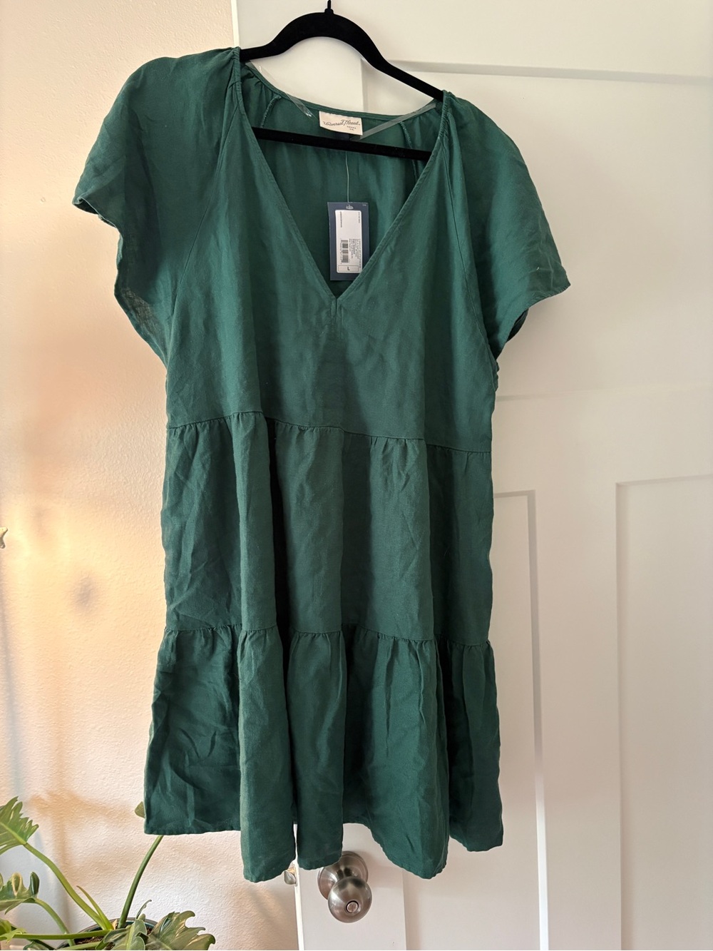 Universal Thread Green Tiered V-Neck Tunic Dress